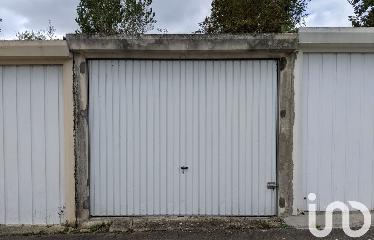 garage  pièces 14 m2 à vendre à Auxerre (89000)