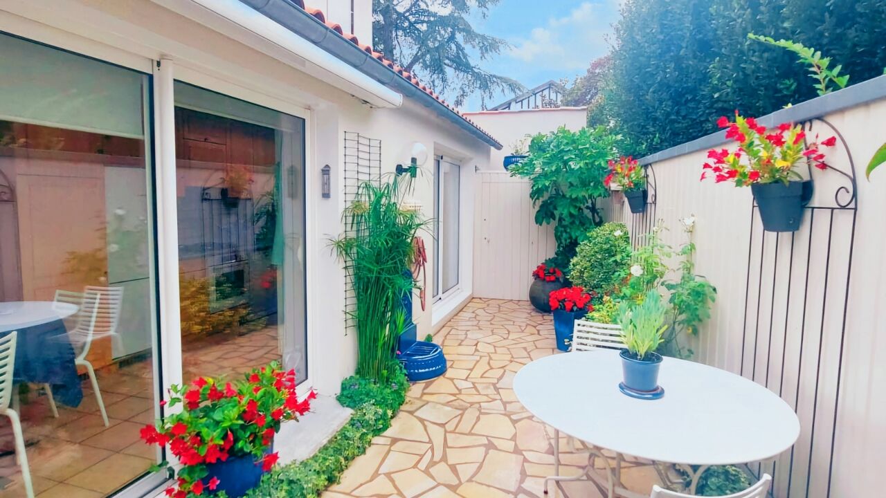 maison 4 pièces 110 m2 à vendre à La Rochelle (17000)