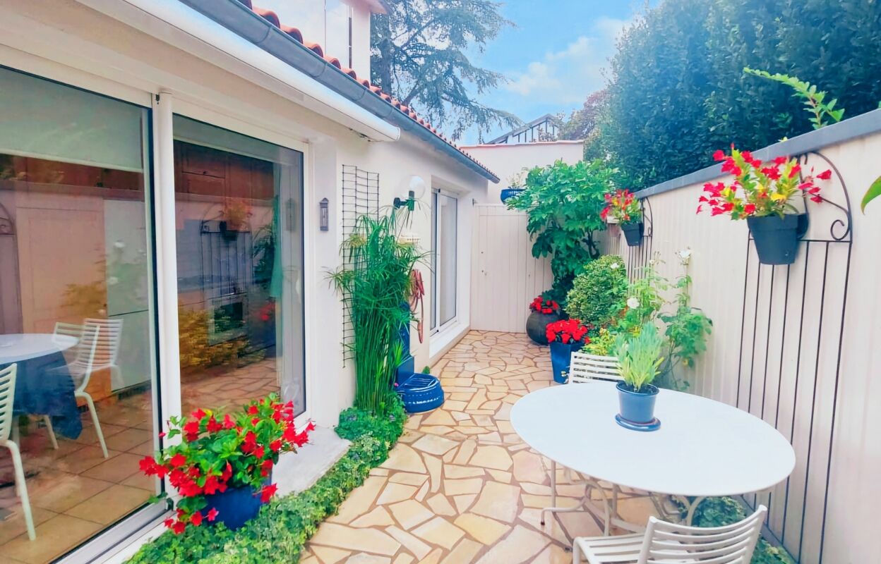 maison 4 pièces 110 m2 à vendre à La Rochelle (17000)