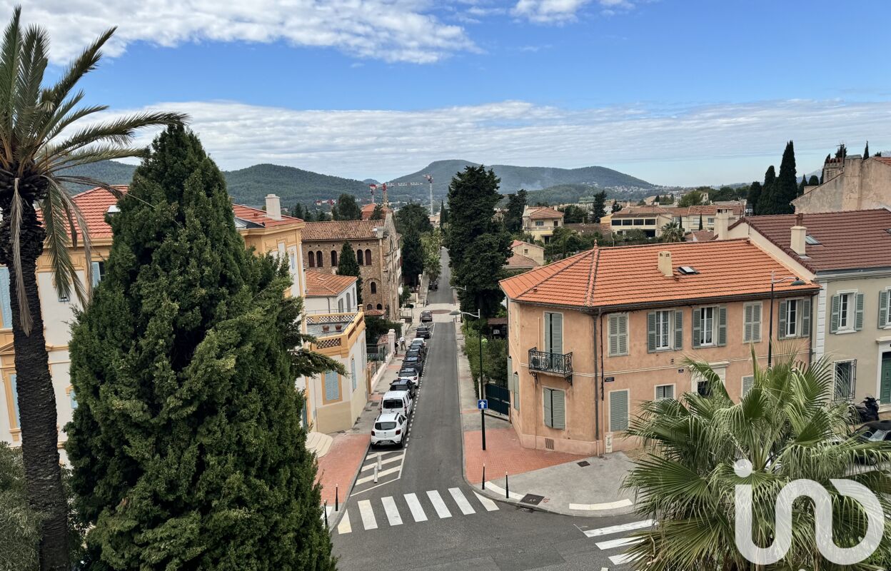 appartement 3 pièces 45 m2 à vendre à Hyères (83400)