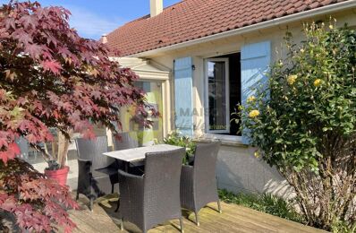 vente maison 154 000 € à proximité de Uzay-le-Venon (18190)