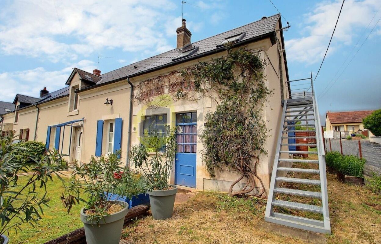 maison 5 pièces 101 m2 à vendre à Saint-Germain-du-Puy (18390)