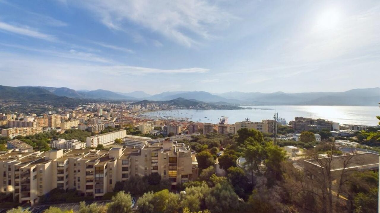 appartement 2 pièces 42 m2 à vendre à Ajaccio (20000)