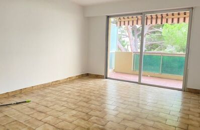 location appartement 800 € CC /mois à proximité de Saint-Raphaël (83530)