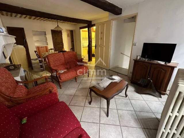 Maison de village T6 avec cour et terrasse — photo du bien