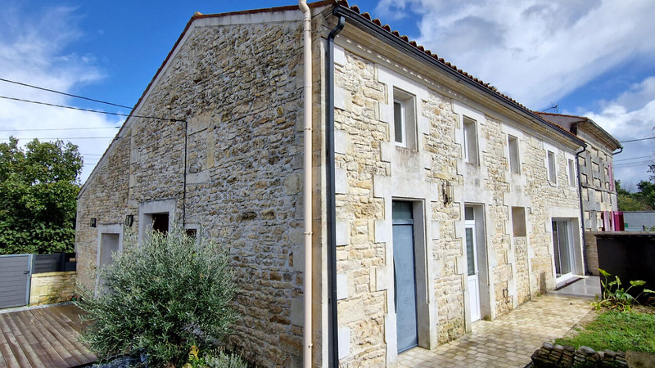 maison 6 pièces 158 m2 à vendre à Saint-Savinien (17350)