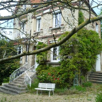 Maison 9 pièces 550000 €