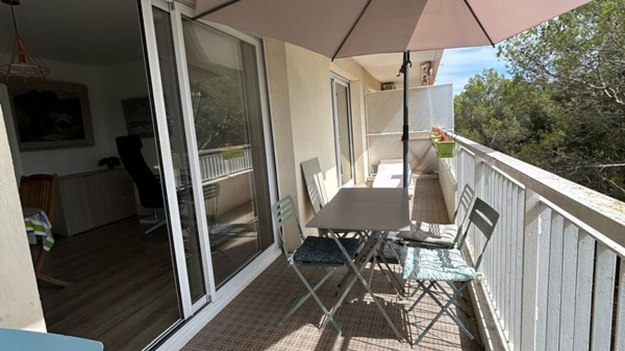 appartement 3 pièces 77 m2 à vendre à Saint-Raphaël (83530)