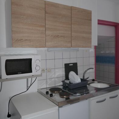 Appartement 1 pièces 300 €