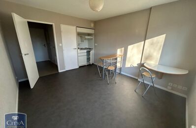 location appartement 395 € CC /mois à proximité de Smarves (86240)