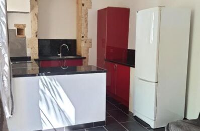 location appartement 555 € CC /mois à proximité de Saint-Geniès-de-Malgoirès (30190)