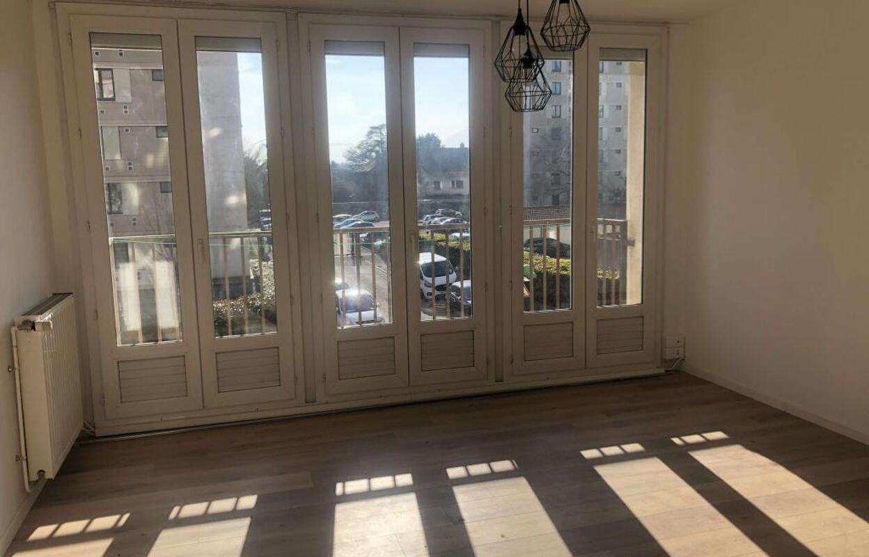 appartement 4 pièces 69 m2 à louer à Échirolles (38130)