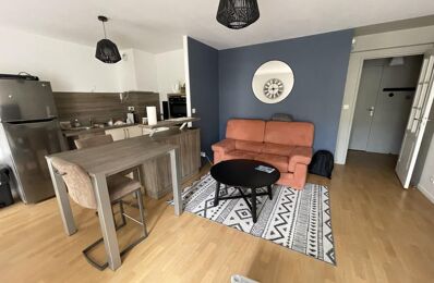 location appartement 850 € CC /mois à proximité de Séné (56860)