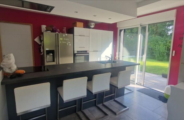 MAISON INDIVIDUELLE CONTEMPORAINE RECENTE SITUEE SUR PROVIN — photo 4