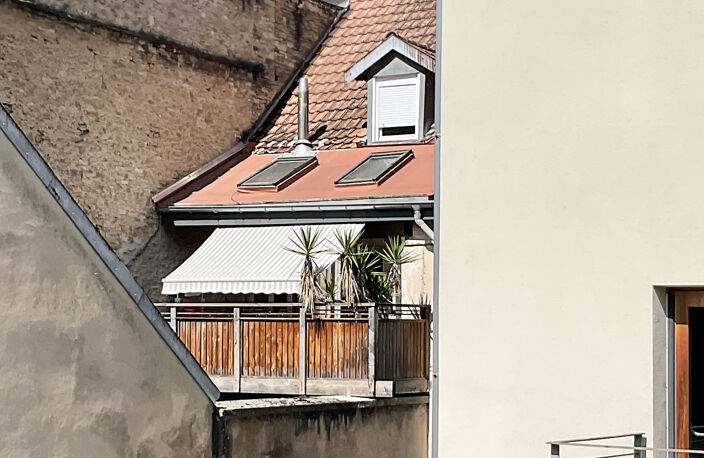 APPARTEMENT, CENTRE VILLE ORNANS, 2 CHAMBRES + MEZZANINE, TE — photo 2