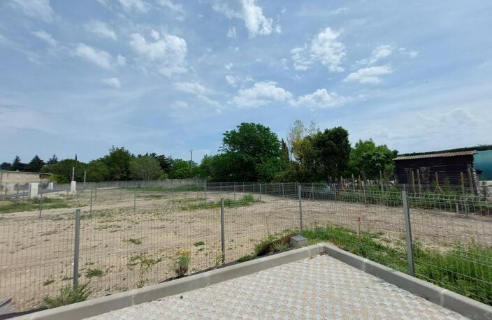 TERRAIN A BATIR DE 341 M² A L'ISLE SUR LA SORGUE — photo 2