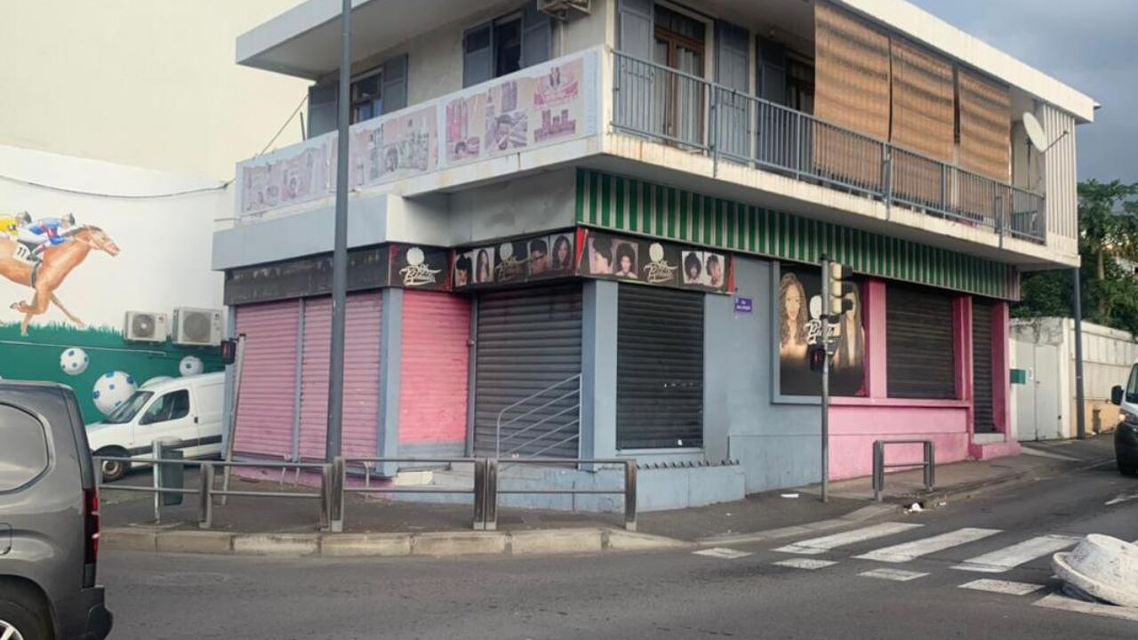 commerce  pièces 70 m2 à louer à Saint-Denis (97400)