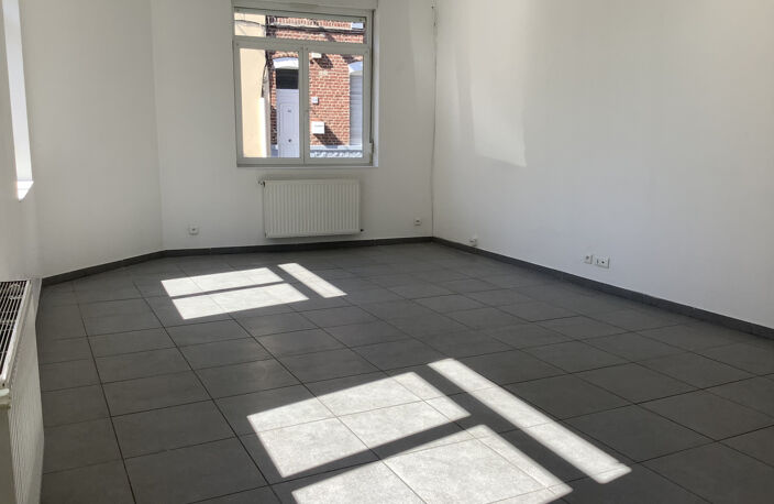 Jolie et grande maison T4, sur la commune de Ronchin — photo 5