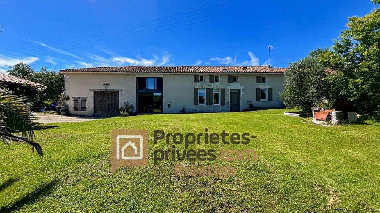 maison 7 pièces 307 m2 à vendre à Barbezieux-Saint-Hilaire (16300)