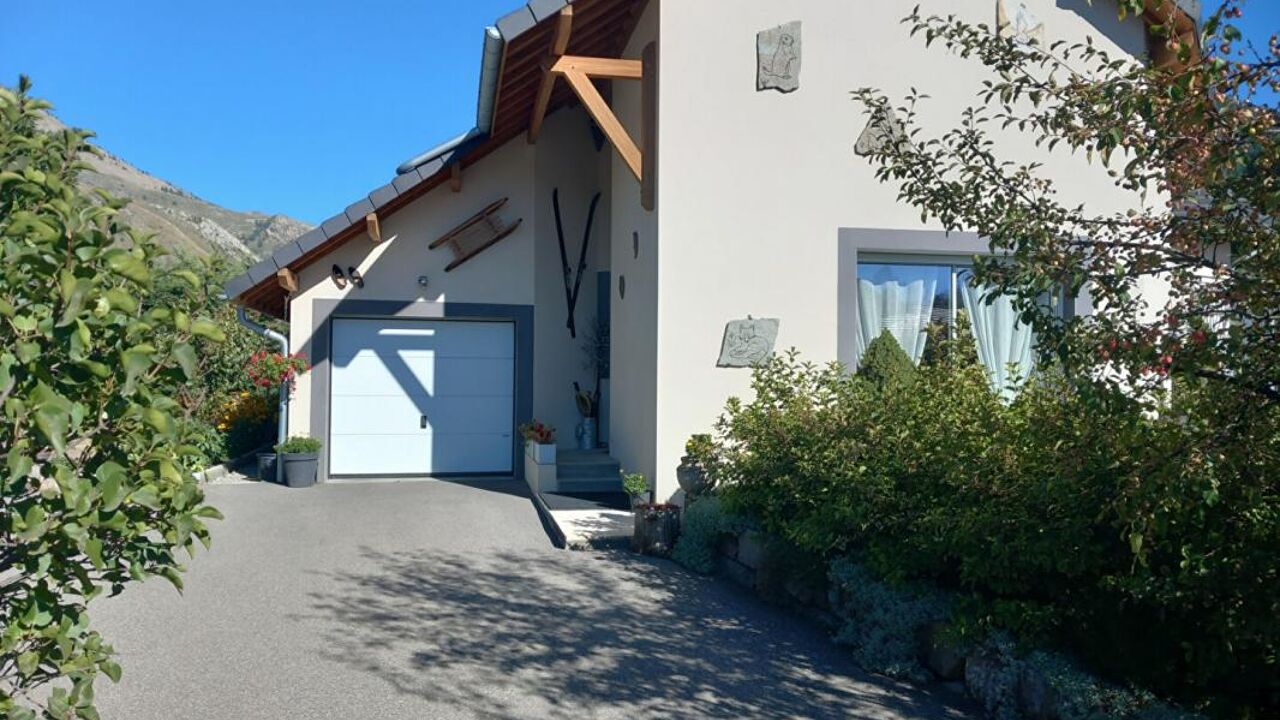 maison 3 pièces 92 m2 à vendre à Ancelle (05260)