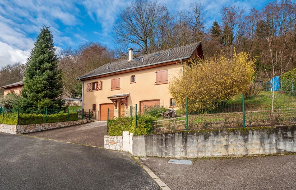 maison 7 pièces 141 m2 à vendre à Rumilly (74150)