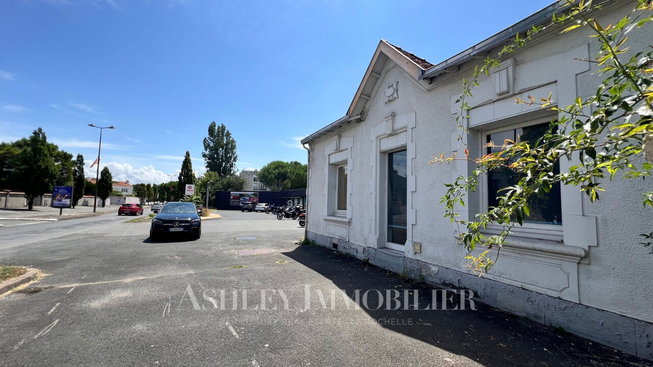 divers  pièces 80 m2 à louer à La Rochelle (17000)