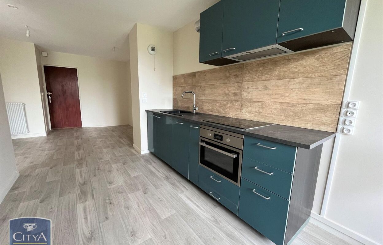 appartement 4 pièces 80 m2 à louer à Saint-Pierre-des-Corps (37700)