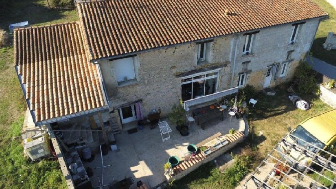 maison 6 pièces 228 m2 à vendre à Nanteuil-en-Vallée (16700)