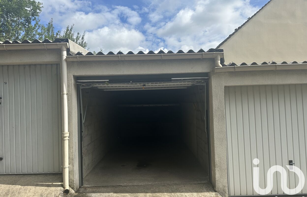 garage  pièces 13 m2 à vendre à Palaiseau (91120)