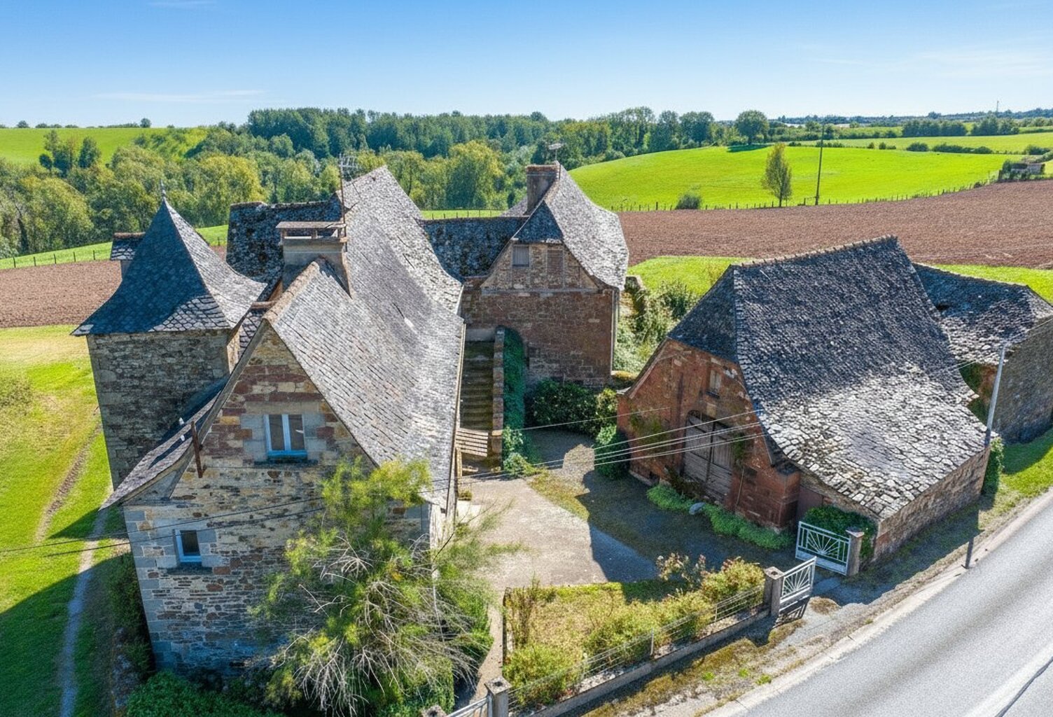 Maison à rénover — photo 1