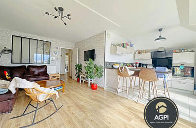 Appartement 4 pièces traversant  de 78 m2 à vendre — photo du bien