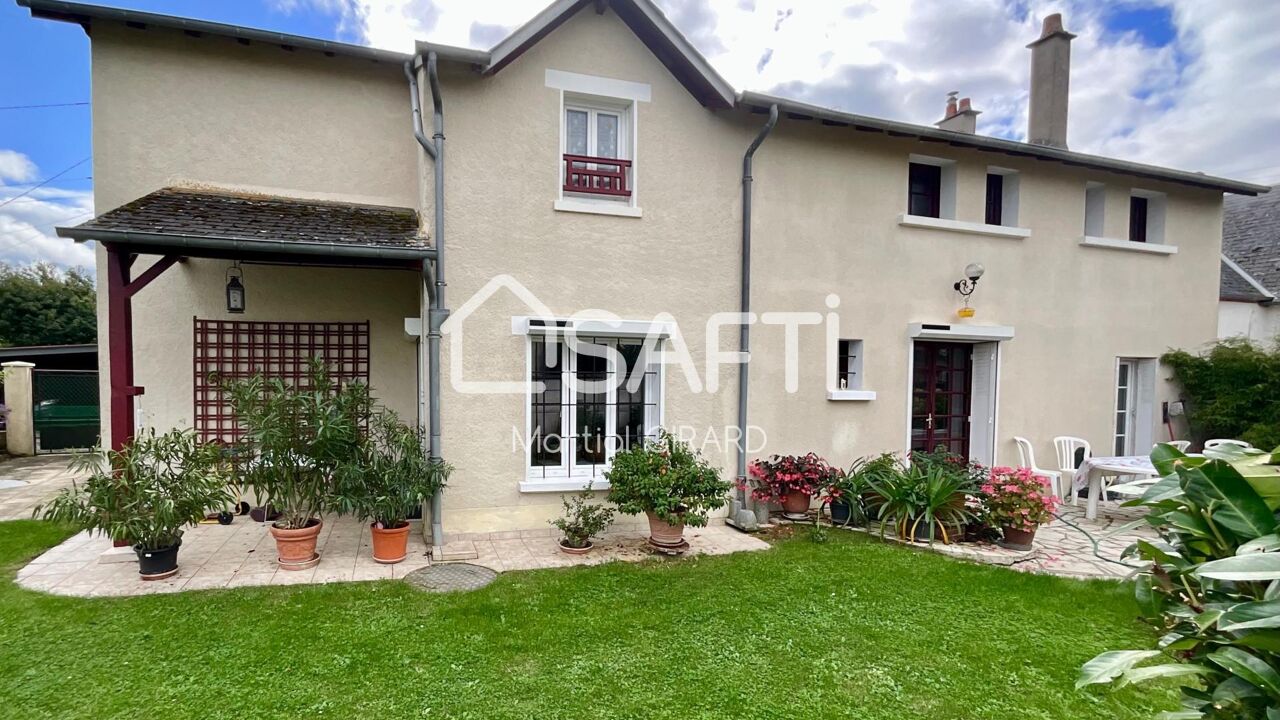 maison 6 pièces 206 m2 à vendre à Mehun-sur-Yèvre (18500)