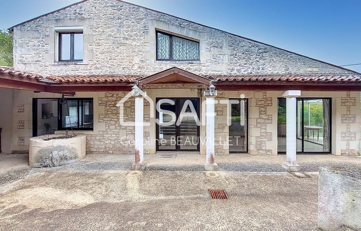 maison 8 pièces 237 m2 à vendre à Saintes (17100)