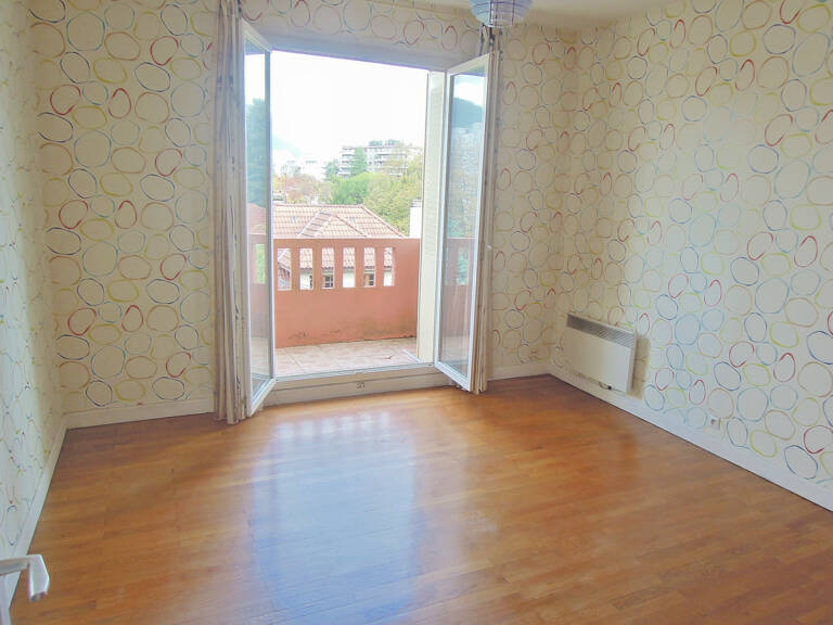 Grenoble , Emile Zola , F2 59 m2 — photo 1