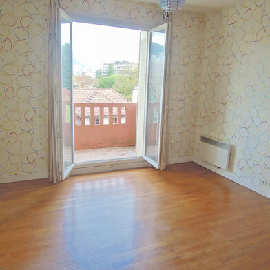 Appartement 3 pièces 116000 €