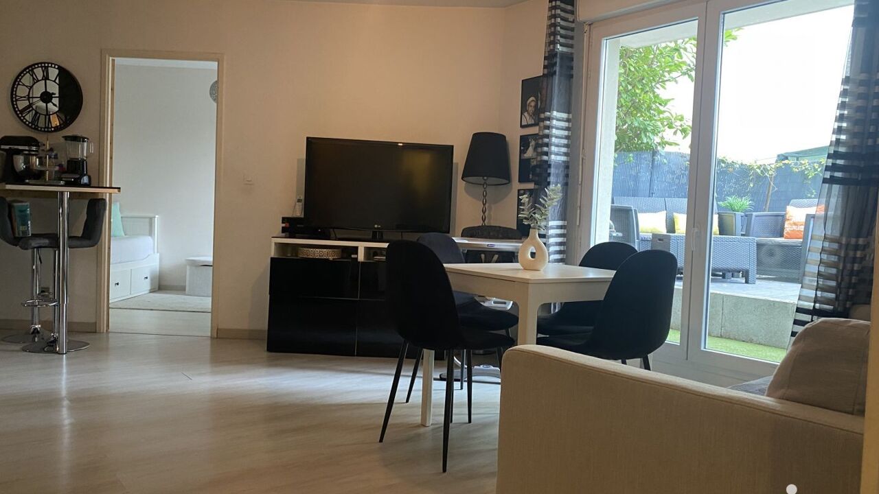 appartement 3 pièces 53 m2 à vendre à Garges-Lès-Gonesse (95140)