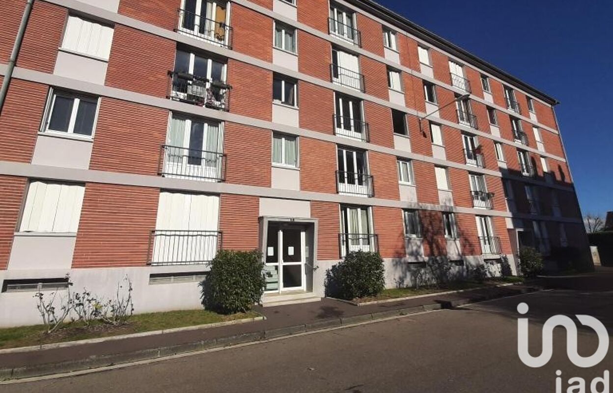 appartement 3 pièces 66 m2 à vendre à Saint-Julien-les-Villas (10800)