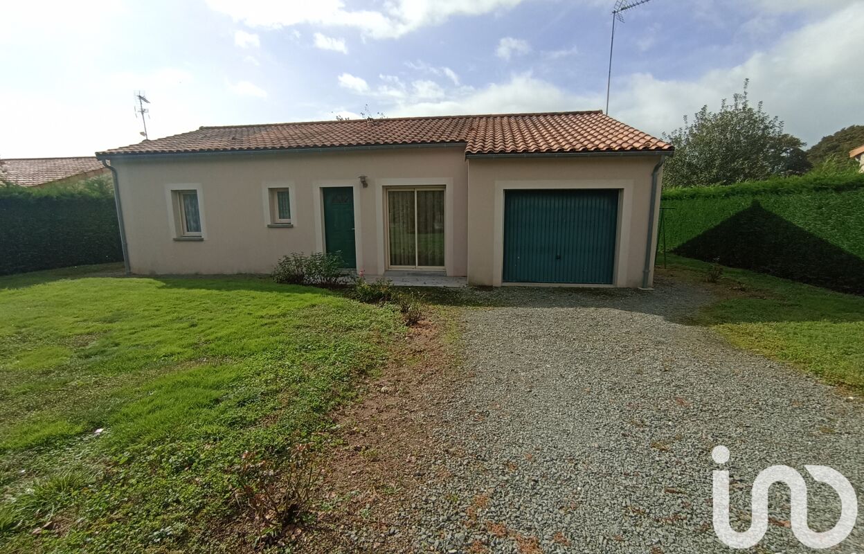 maison 4 pièces 87 m2 à vendre à Parthenay (79200)