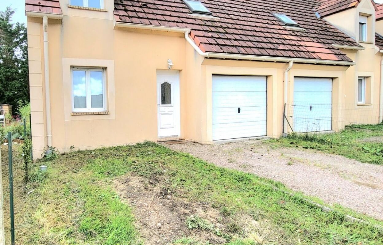 maison 4 pièces 93 m2 à vendre à Saint-Rémy-sur-Avre (28380)