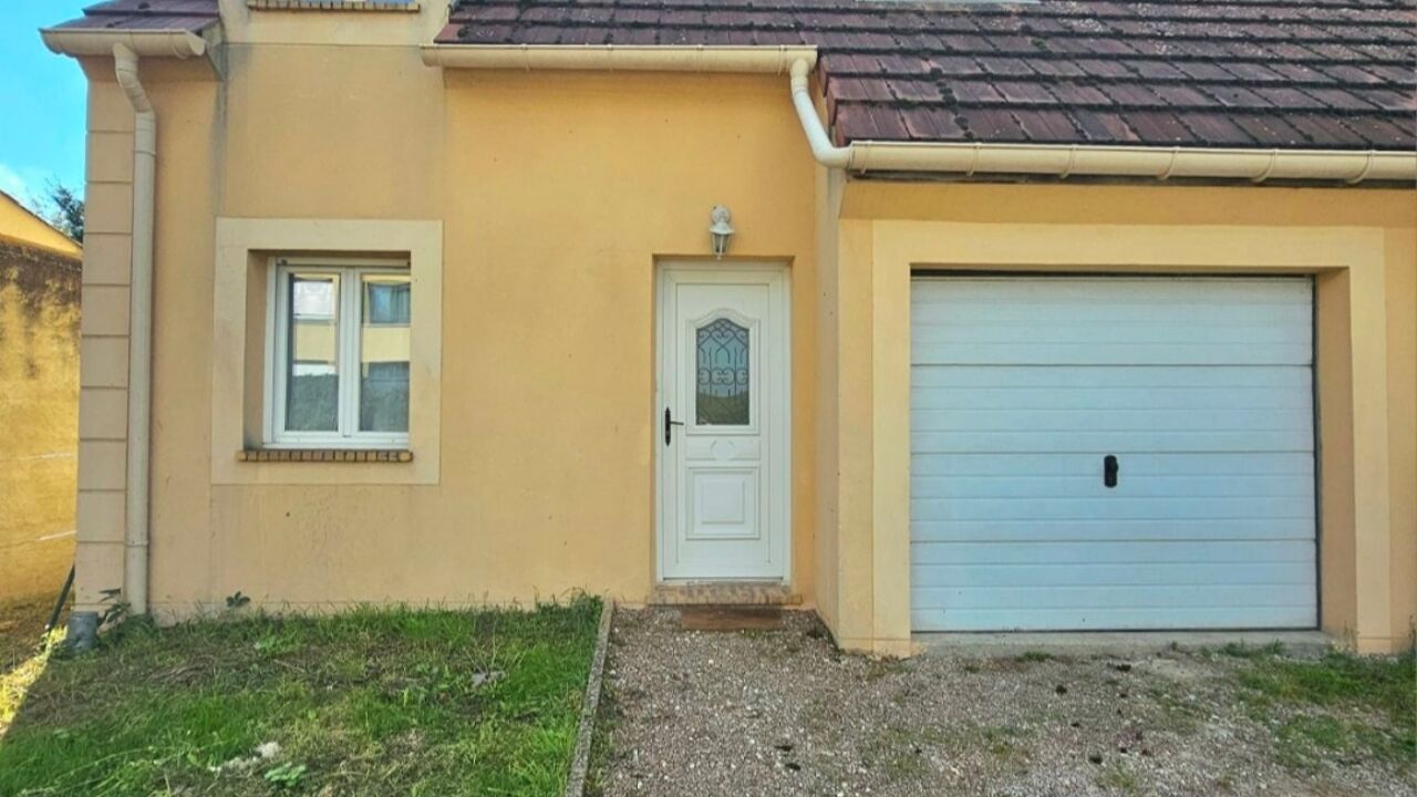 maison 4 pièces 93 m2 à vendre à Saint-Rémy-sur-Avre (28380)