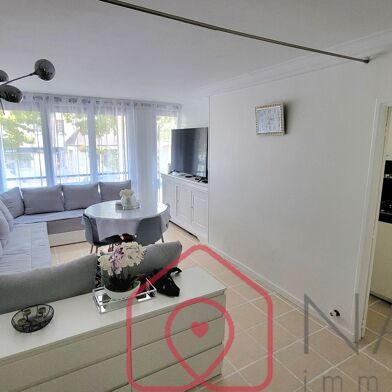 Appartement 4 pièces 261000 €