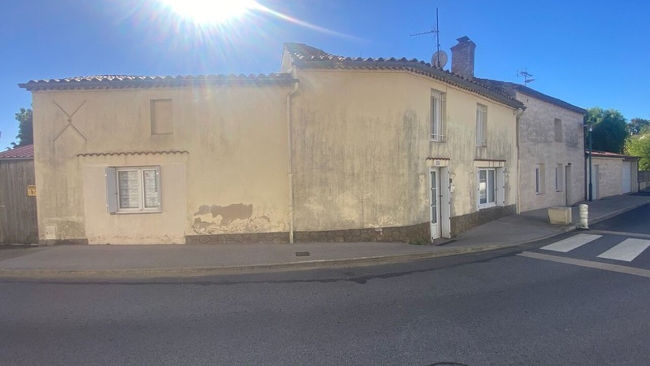 maison 6 pièces 133 m2 à vendre à Les Pineaux (85320)