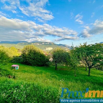 Terrain  270000 €