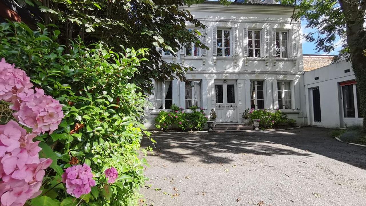 maison 5 pièces 204 m2 à vendre à Lillebonne (76170)