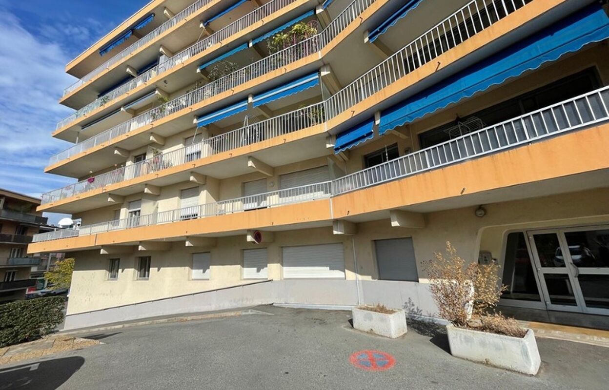 commerce 4 pièces 75 m2 à vendre à Gap (05000)