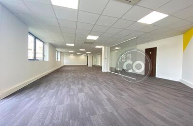 location bureau 9 907 € CC /mois à proximité de Wissous (91320)