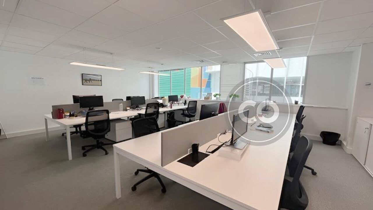 bureau  pièces 973 m2 à louer à Boulogne-Billancourt (92100)