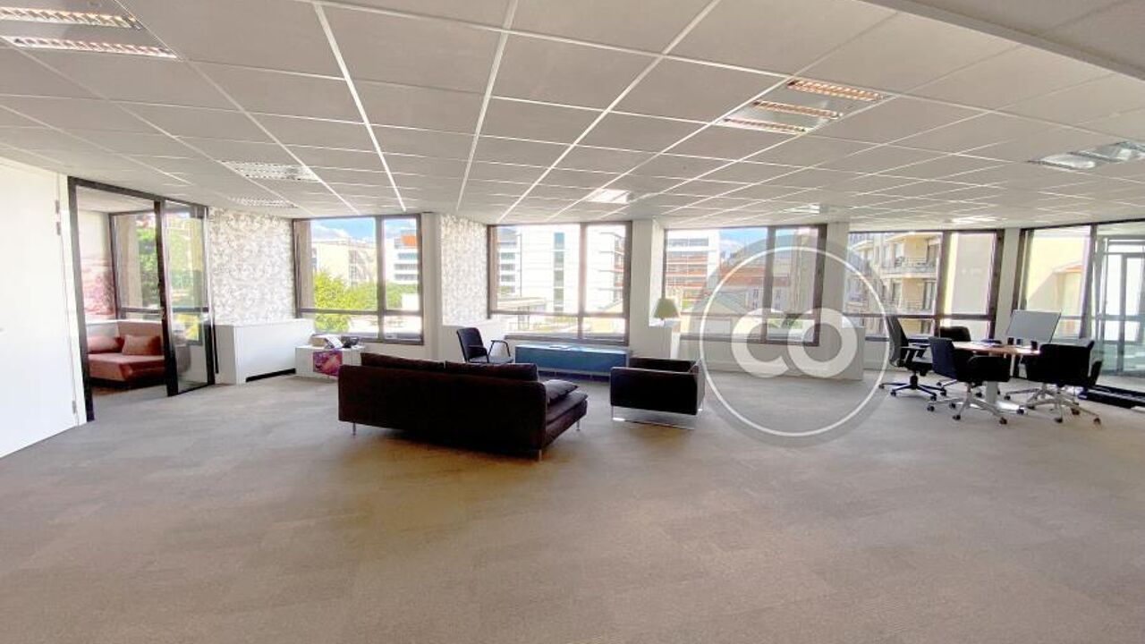 bureau  pièces 135 m2 à louer à Boulogne-Billancourt (92100)