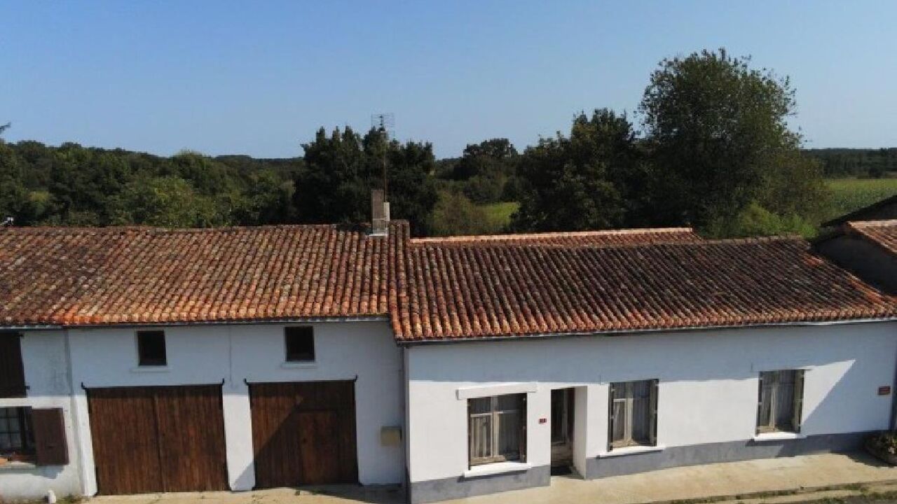 maison 4 pièces 105 m2 à vendre à Saint-Claud (16450)