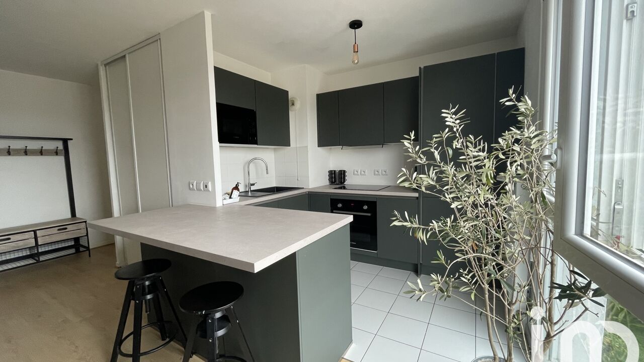 appartement 3 pièces 58 m2 à louer à Montreuil (93100)